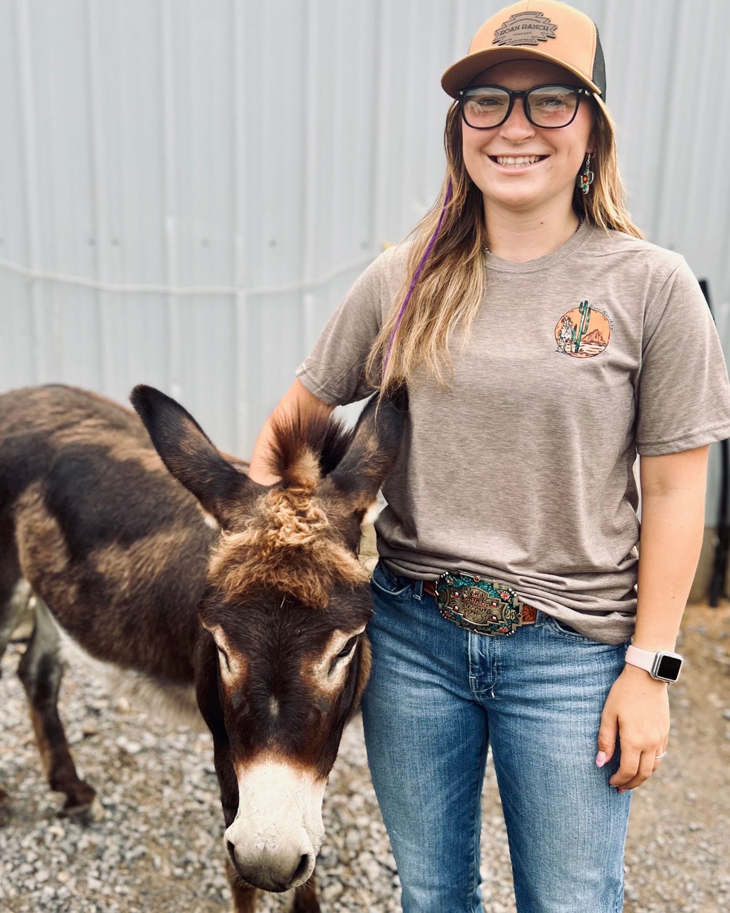 Cowgirl Grace Tee - Taupe